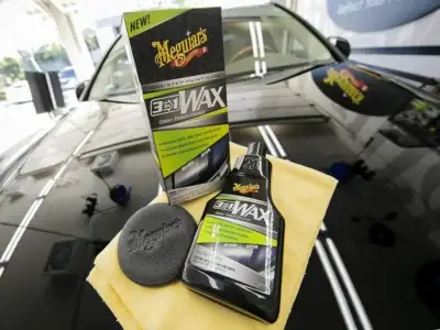 Meguiar’s 3-in-1 Wax - Image 4